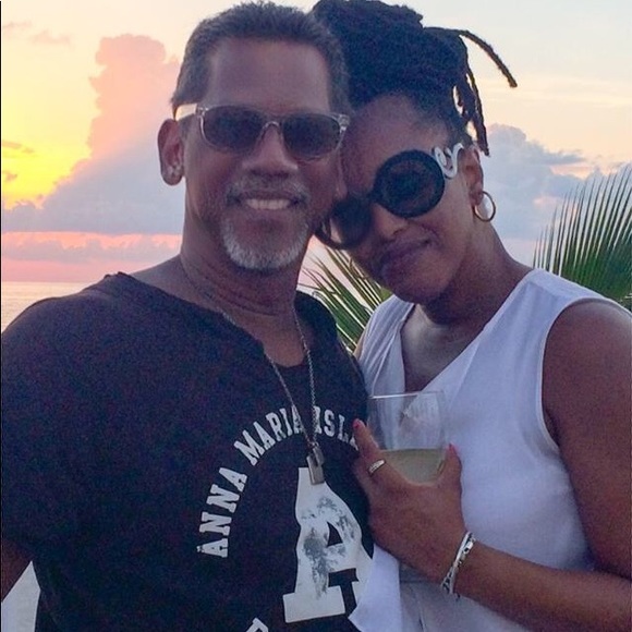 Meet your Posher - Picture 2 of 7